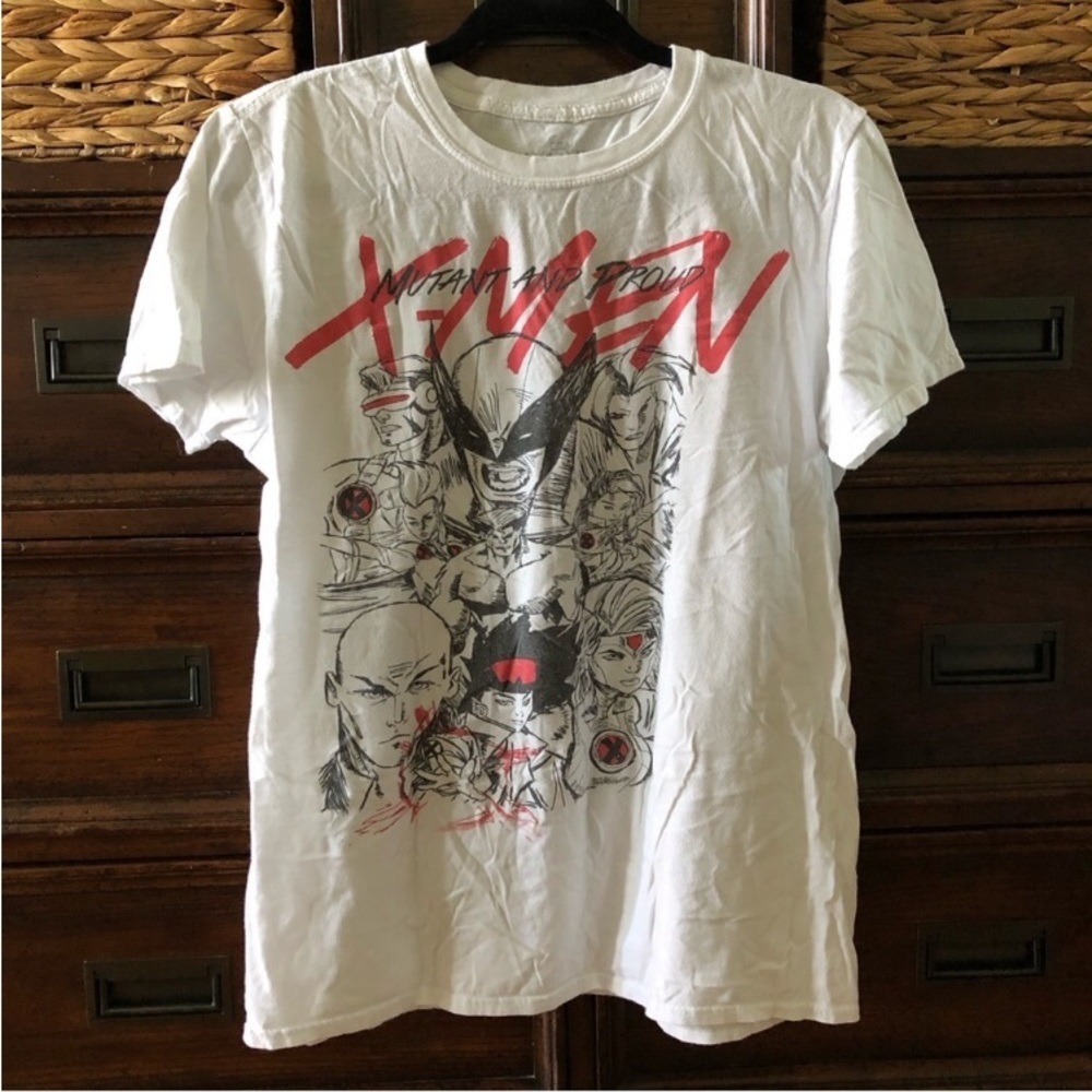 Marvel: X-men white short sleeve graphic tee in size M